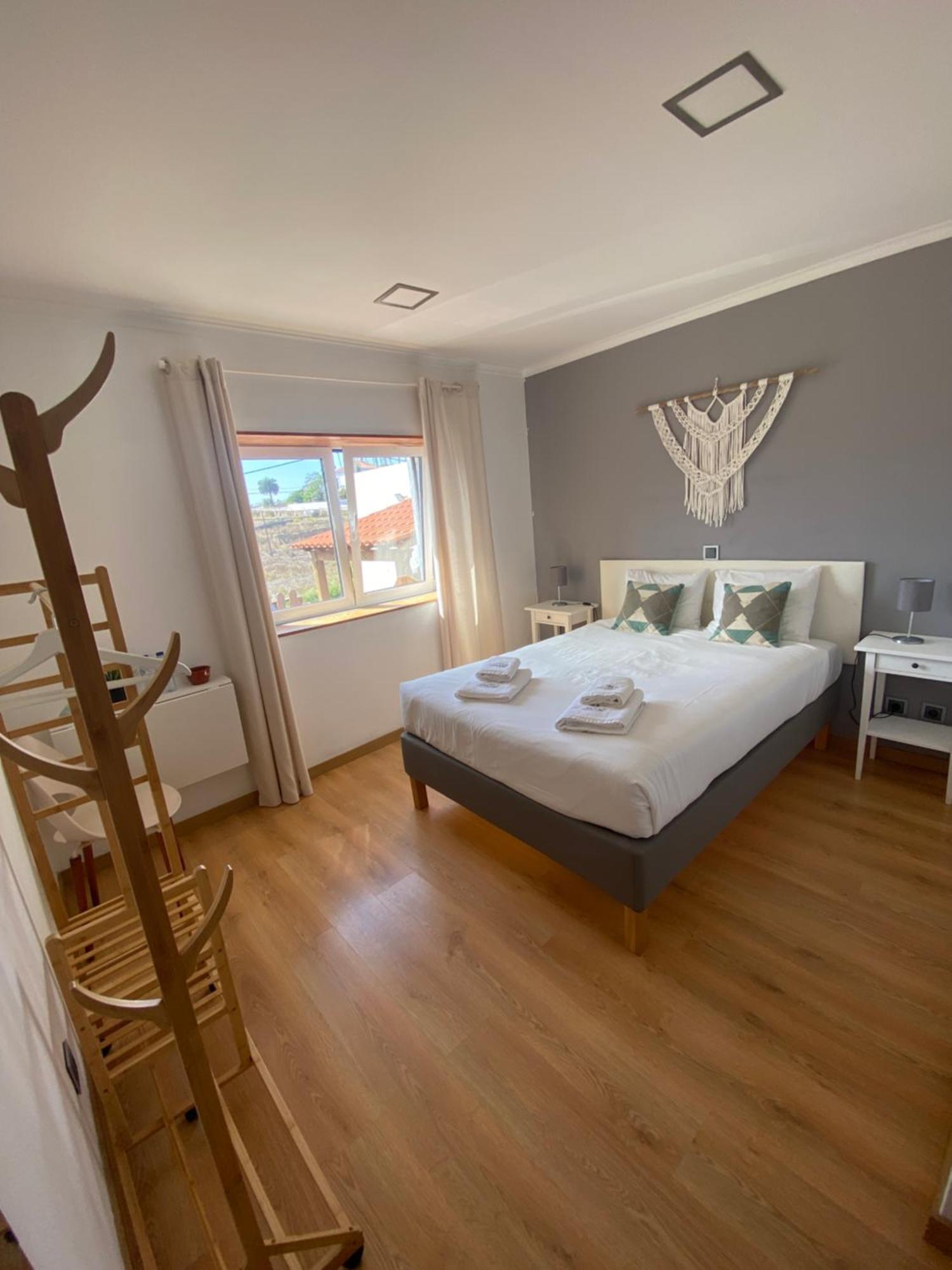 Like A Local Guest House Ericeira Exteriör bild