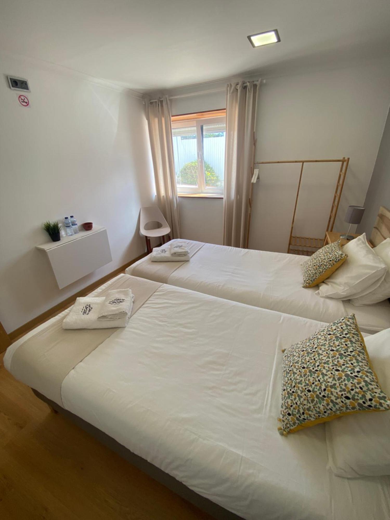 Like A Local Guest House Ericeira Exteriör bild